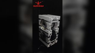 067634